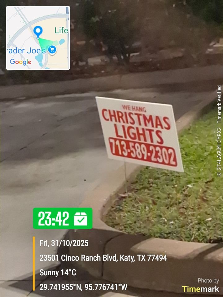 www.YardSignsPosted.com Christmas Light Installs